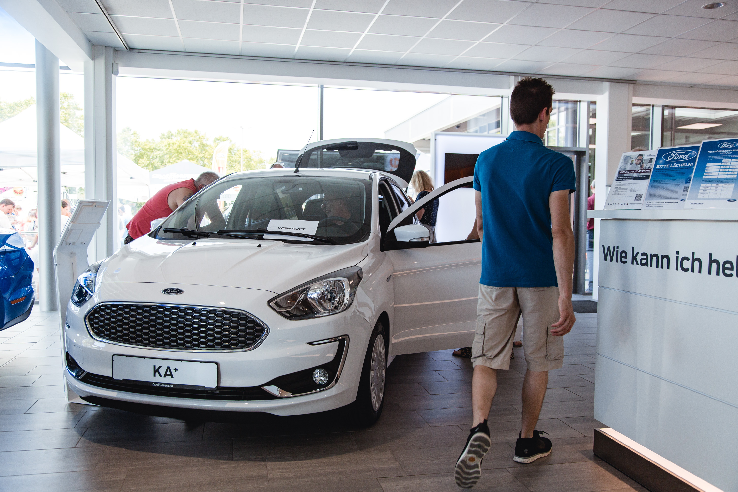 Graf-Hardenberg - Neueröffnung FordStore